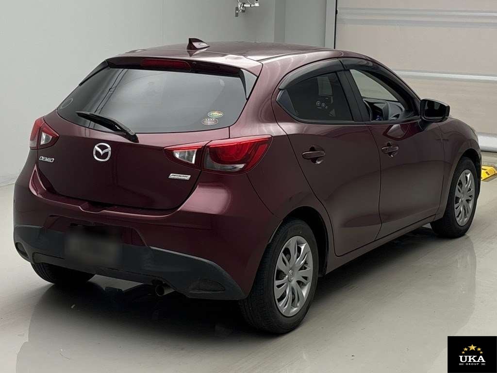 2017 Mazda Demio