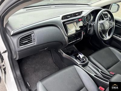 2015 Honda Grace - Thumbnail