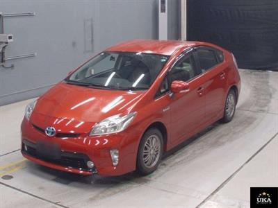 2013 Toyota Prius - Thumbnail