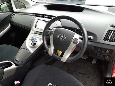 2013 Toyota Prius - Thumbnail