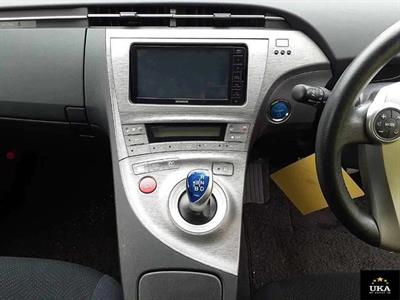 2013 Toyota Prius - Thumbnail