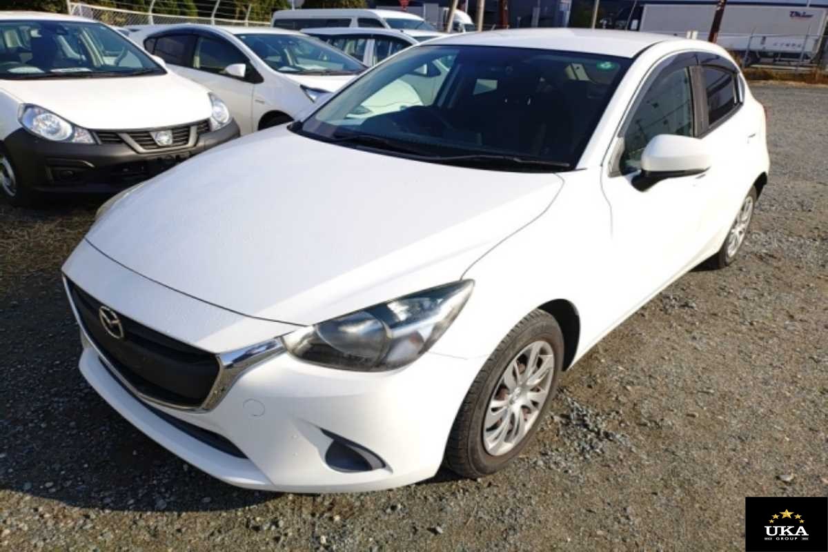 2016 Mazda Demio