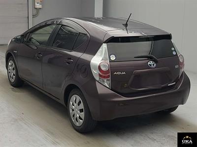 2015 Toyota Aqua - Thumbnail
