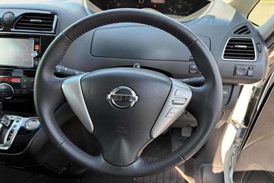 2014 Nissan Serena - Thumbnail