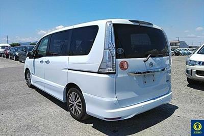 2014 Nissan Serena - Thumbnail