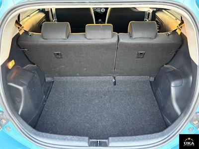 2015 Toyota Aqua - Thumbnail