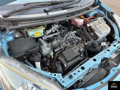 2015 Toyota Aqua - Thumbnail