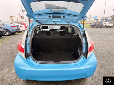 2015 Toyota Aqua - Thumbnail