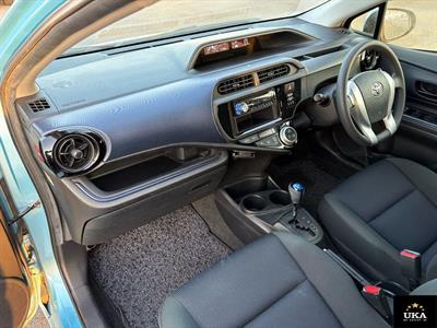 2015 Toyota Aqua - Thumbnail