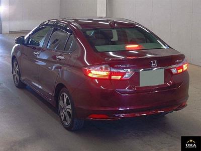 2015 Honda Grace - Thumbnail