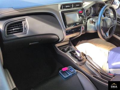 2015 Honda Grace - Thumbnail