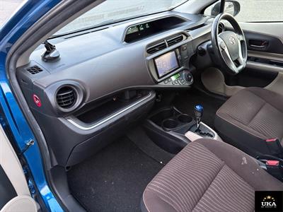 2013 Toyota Aqua - Thumbnail