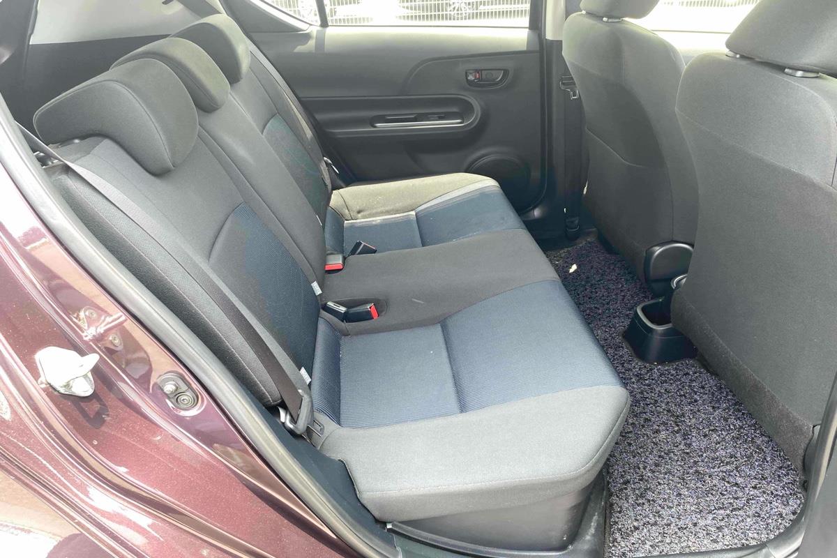 2015 Toyota Aqua
