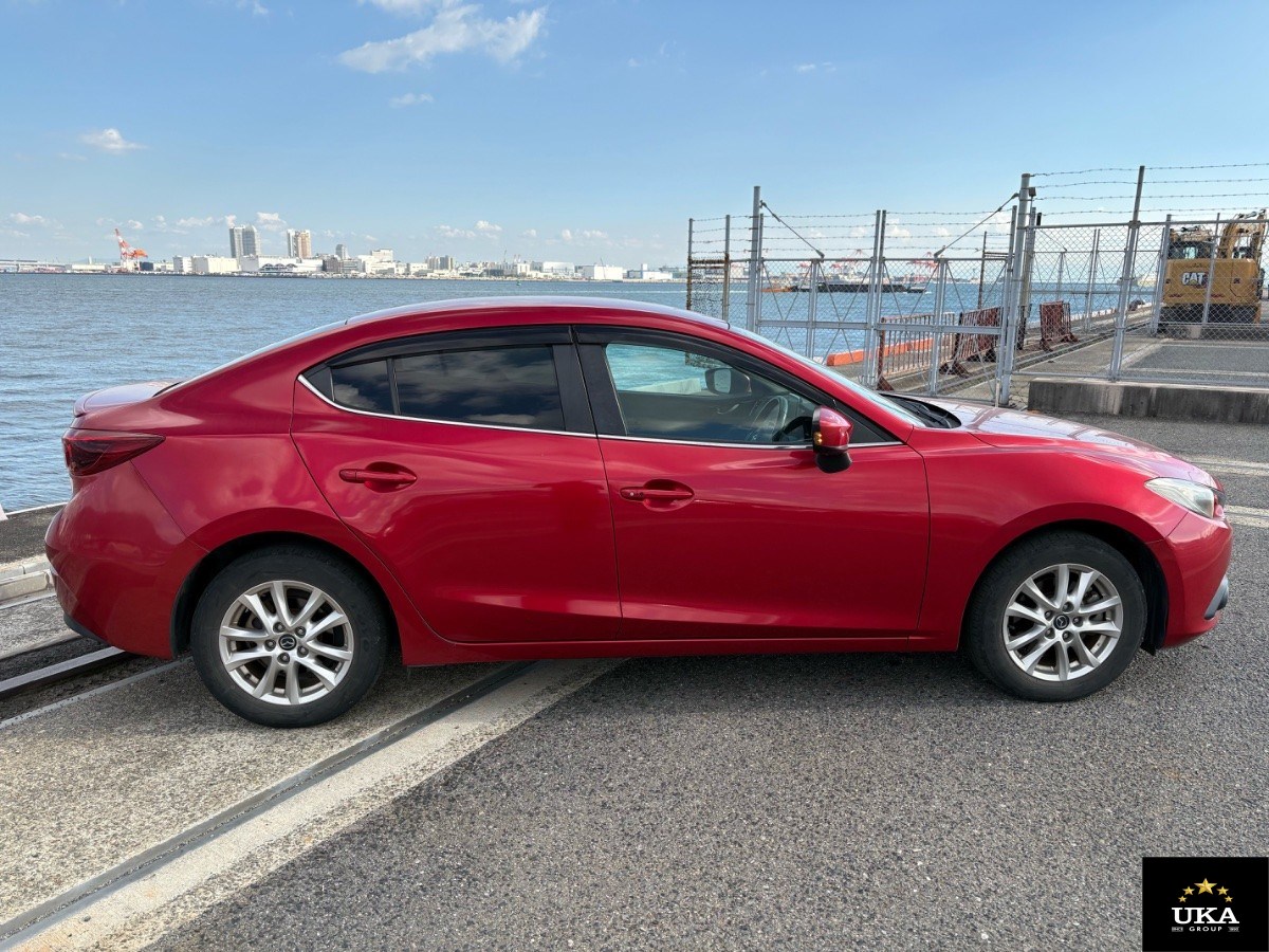 2014 Mazda Axela