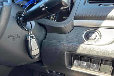 2014 Suzuki Swift - Thumbnail