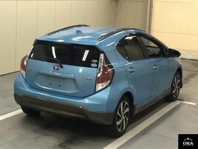 2015 Toyota Aqua - Thumbnail