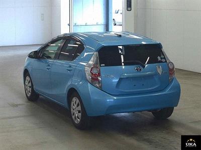 2015 Toyota Aqua - Thumbnail
