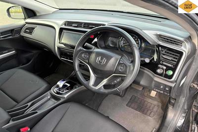 2014 Honda Grace - Thumbnail