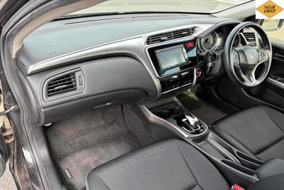 2014 Honda Grace - Thumbnail