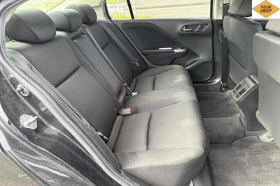 2014 Honda Grace - Thumbnail