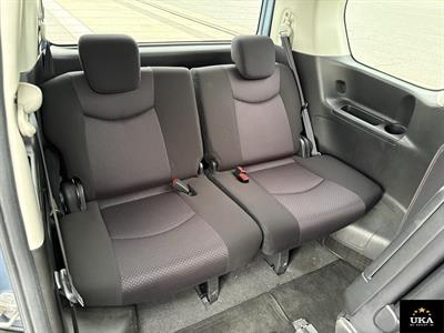 2013 Nissan Serena - Thumbnail