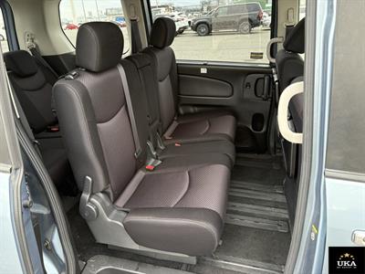 2013 Nissan Serena - Thumbnail