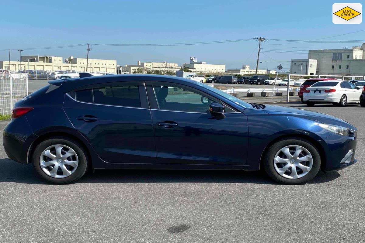 2014 Mazda Axela