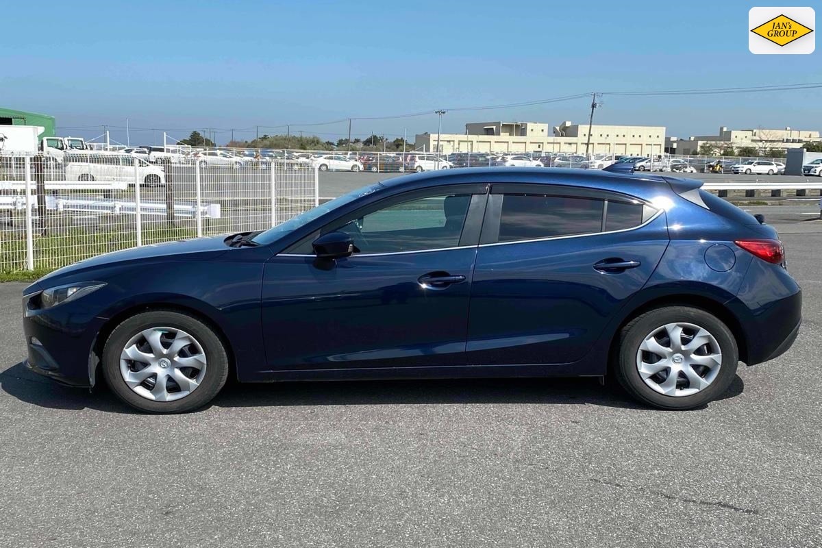 2014 Mazda Axela