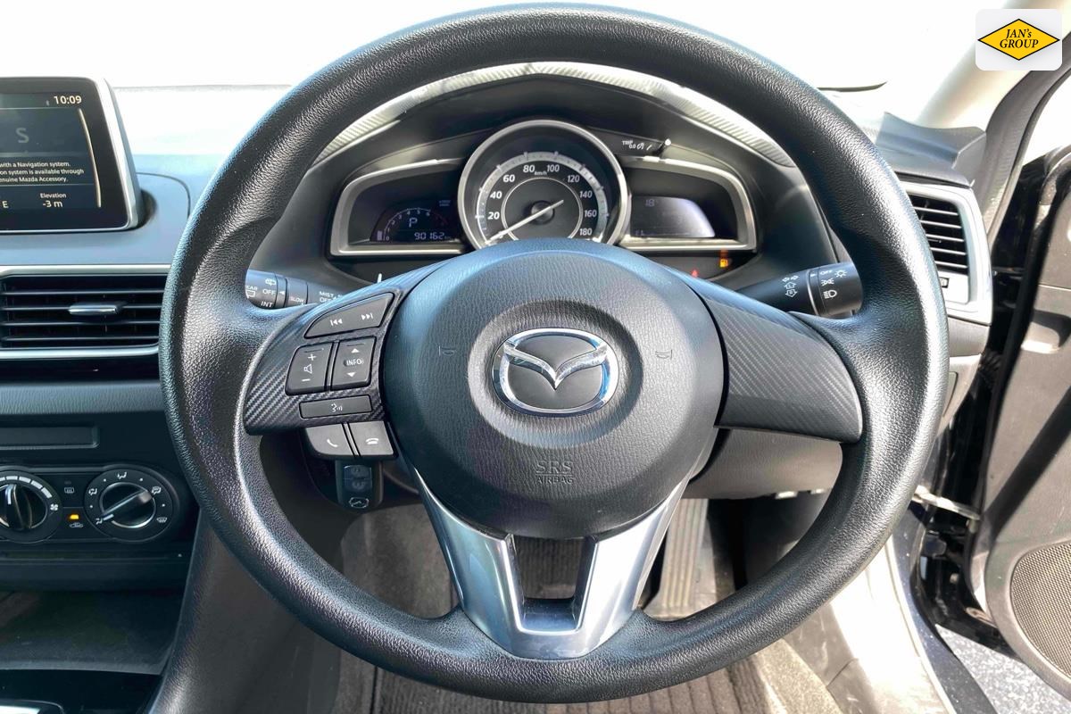 2014 Mazda Axela