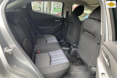 2015 Mazda Demio - Thumbnail