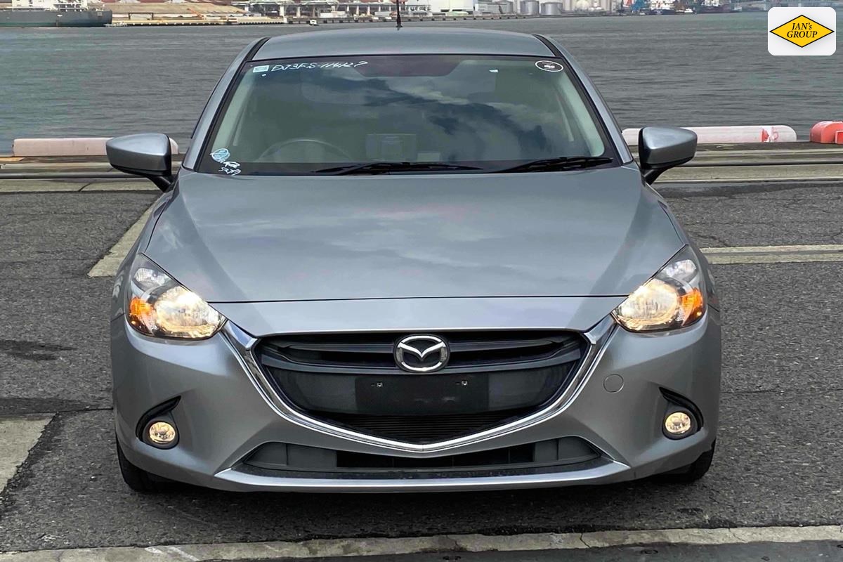 2015 Mazda Demio