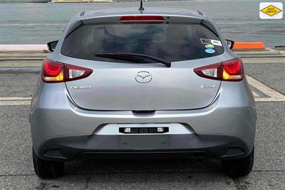 2015 Mazda Demio - Thumbnail