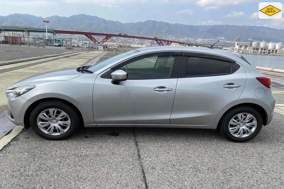2015 Mazda Demio