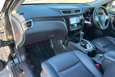 2015 Nissan X-Trail - Thumbnail