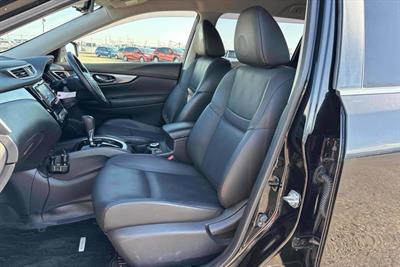 2015 Nissan X-Trail - Thumbnail