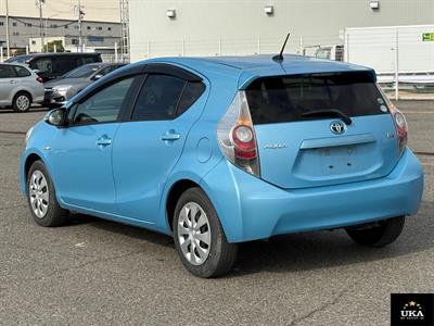 2014 Toyota Aqua - Thumbnail