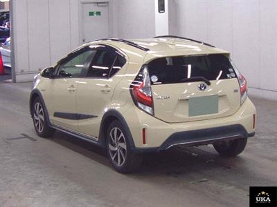 2017 Toyota Aqua - Thumbnail