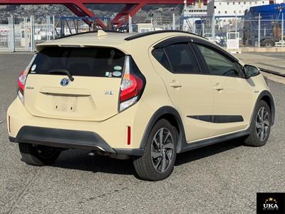 2017 Toyota Aqua - Thumbnail