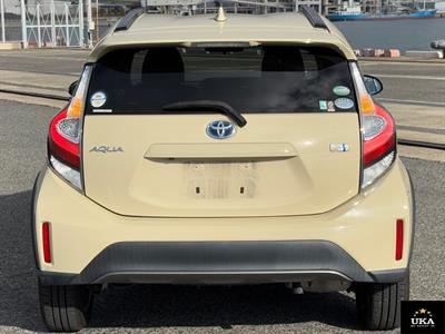 2017 Toyota Aqua - Thumbnail