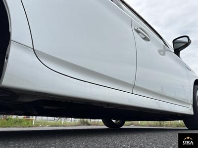 2015 Toyota Prius - Thumbnail