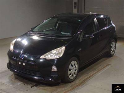 2013 Toyota Aqua - Thumbnail