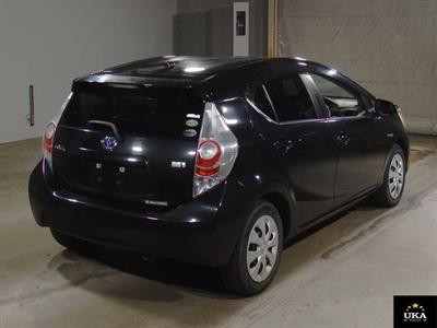 2013 Toyota Aqua - Thumbnail