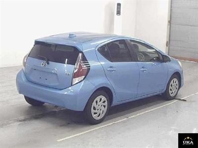 2016 Toyota Aqua - Thumbnail