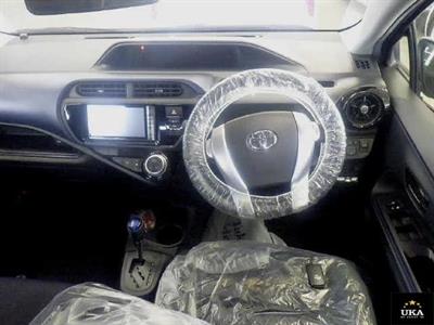 2016 Toyota Aqua - Thumbnail