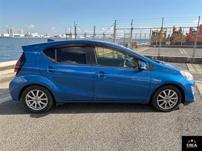 2015 Toyota Aqua - Thumbnail