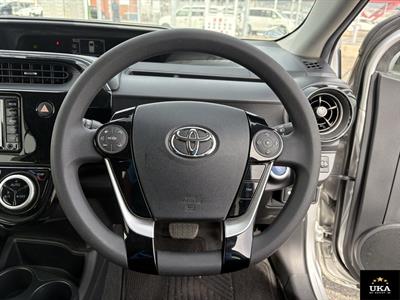 2017 Toyota Aqua - Thumbnail
