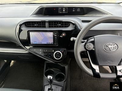 2017 Toyota Aqua - Thumbnail