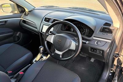 2014 Suzuki Swift - Thumbnail