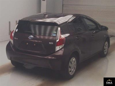 2015 Toyota Aqua - Thumbnail