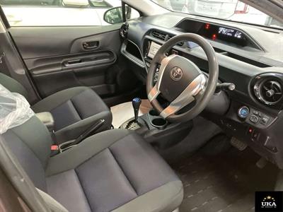 2015 Toyota Aqua - Thumbnail